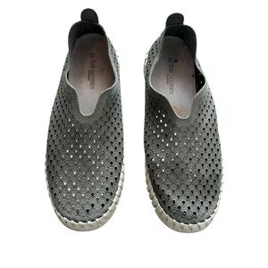 Ilse Jacobsen Hornbæk Slip On Shoes EU 39 US 8 Green Laser Cut Comfort Flats